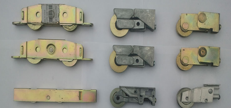 patio sliding door wheel replacement Norco